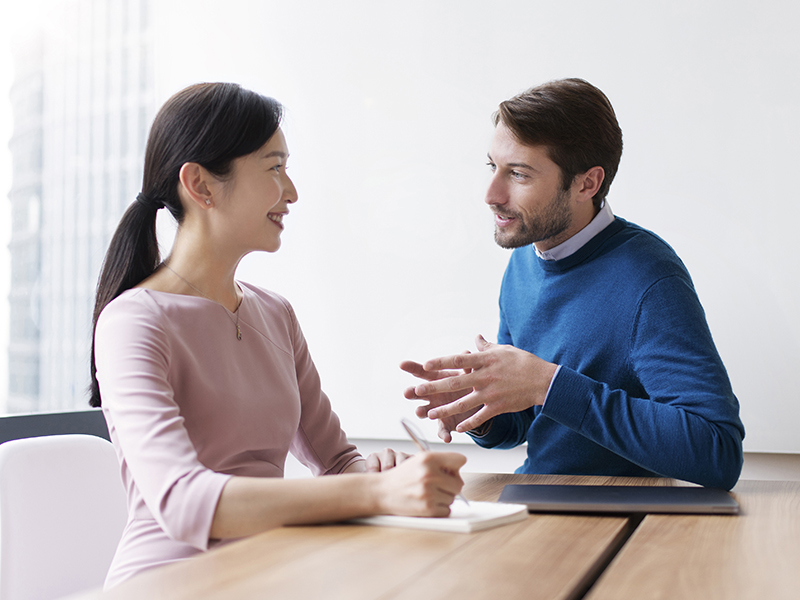 英孚英语融合在线学习和真人授课